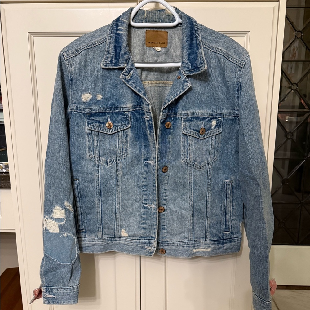 American Eagle Denim Blue Distressed Women's Jacket